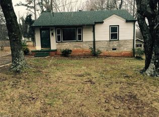 1307 Cook St, High Point, NC 27262