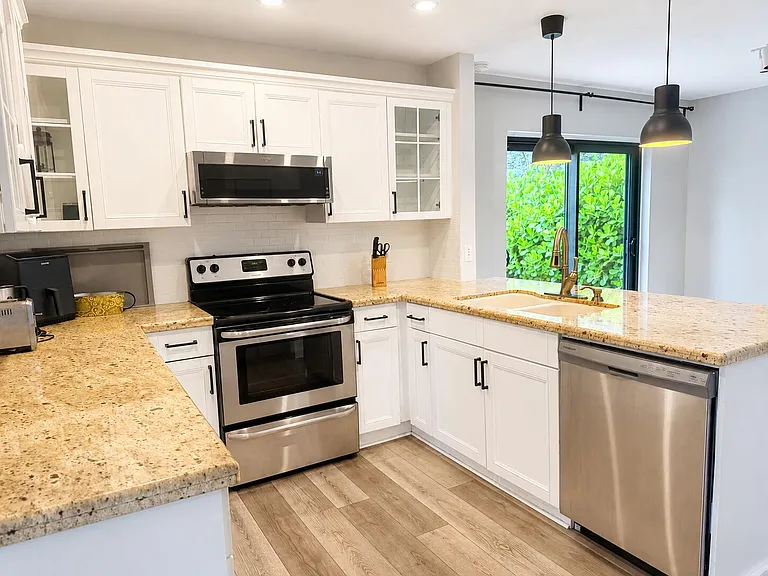 1759 Harborside Cir — Photo 2