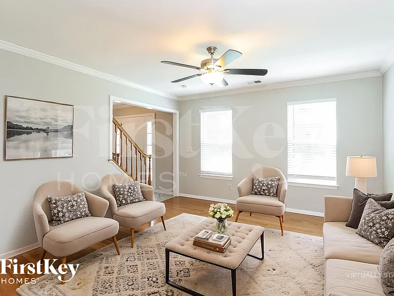 1302 Sweetgum Ln — Photo 4