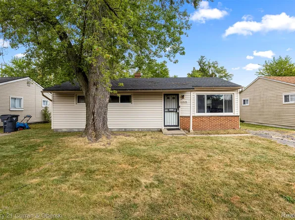 22030 Dante Ave, Oak Park, MI 48237