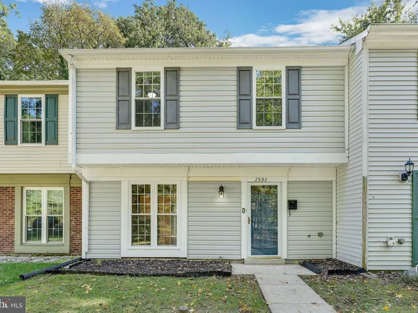 2593 Robinson Pl, Waldorf, MD 20602