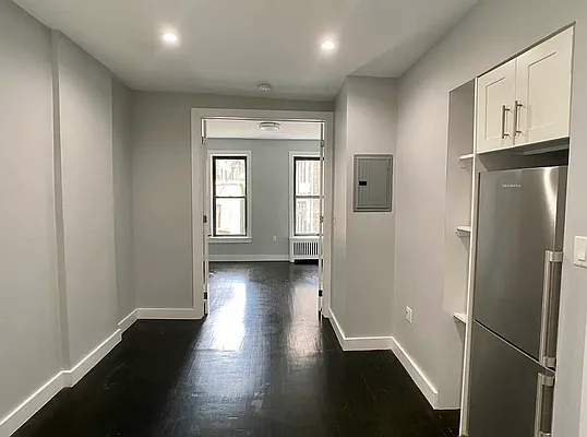 Rented by Tourma Realty LLC | media 9