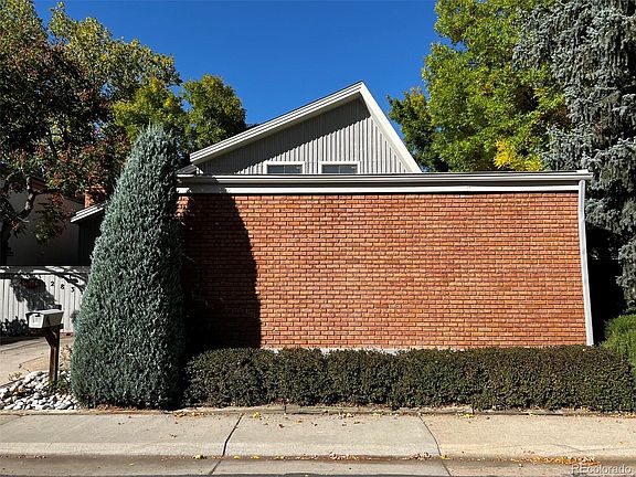 2nd image of 2831 S Oakland Cir W
