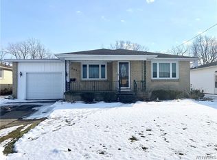 461 N Creek Dr, Depew, NY 14043