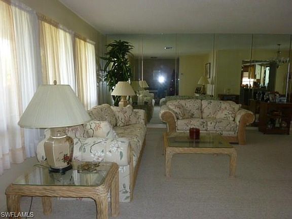 3rd image of 1724 Viscaya Pkwy