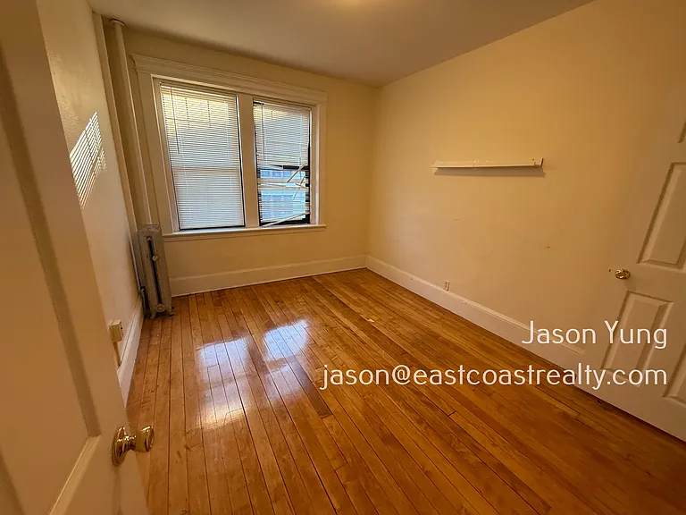 21 Royce Rd #208 — Photo 8