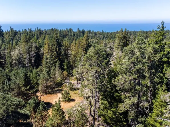 43700 Iversen Road, Gualala, CA 95445