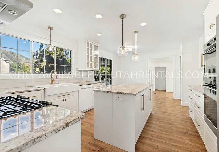 960 N Eastview Dr — Photo 36