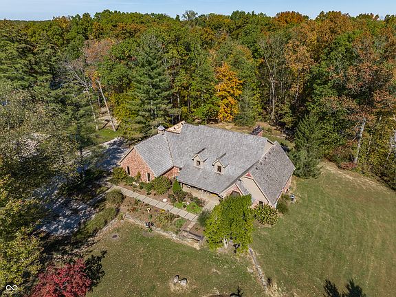 4th image of 2034 Dubois Rd