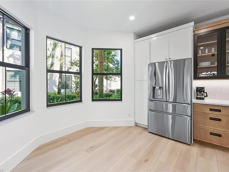 2396 Ravenna Blvd #102 — Photo 7