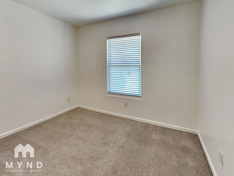 9346 W Raven Dr — Photo 10