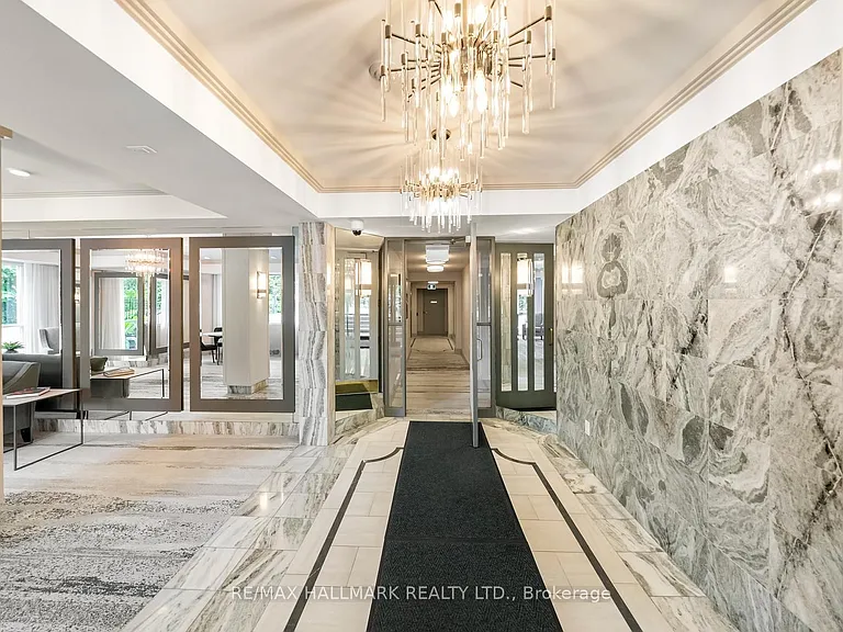 2210 Lakeshore Rd #104 — Photo 8
