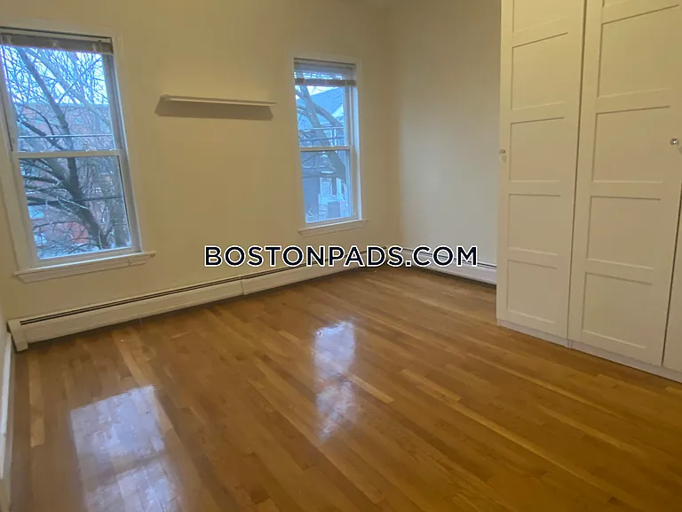 38 Bond St #3 — Photo 19