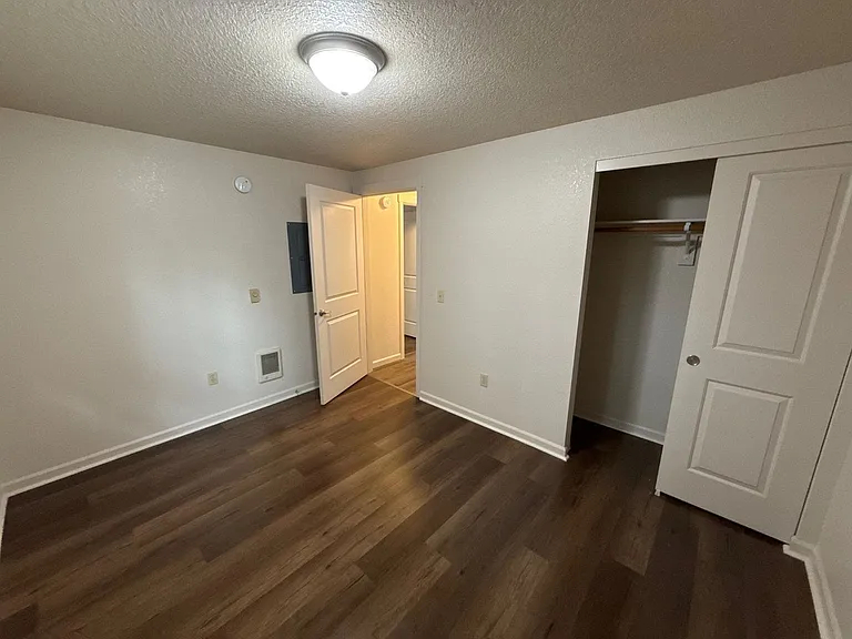 903 Bryan Ct — Photo 21