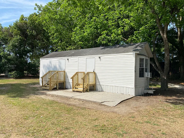 9588 NE Jacksonville Rd #23A — Photo 3