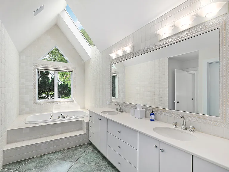 5 Ely Brook Rd — Photo 12