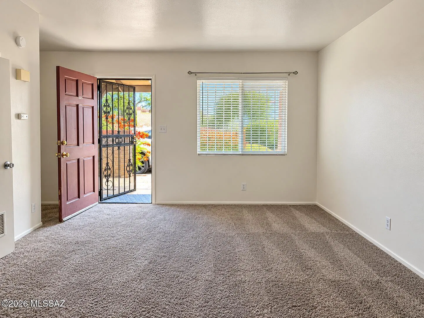 3 bed, 2.5 bath, 1752 sqft, $1,595 — Photo 4