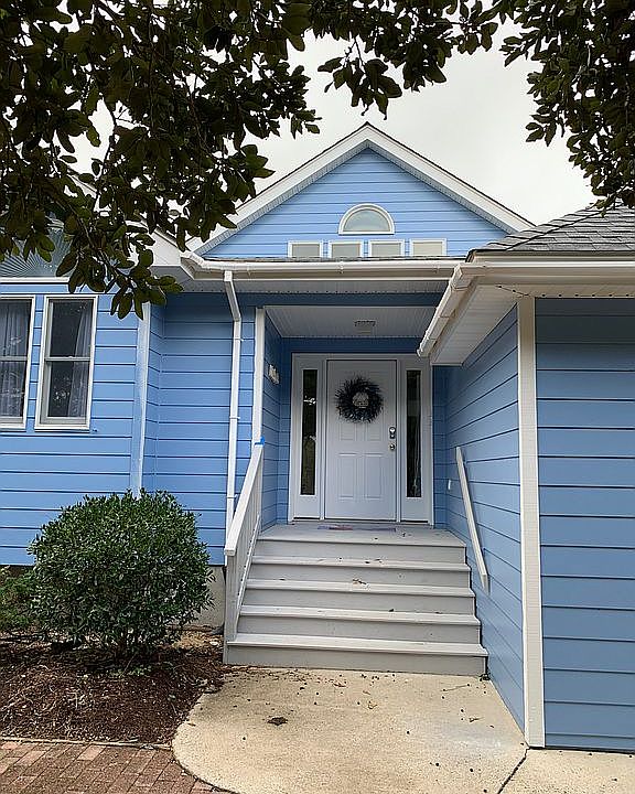 2nd image of 301 Duck Rd
