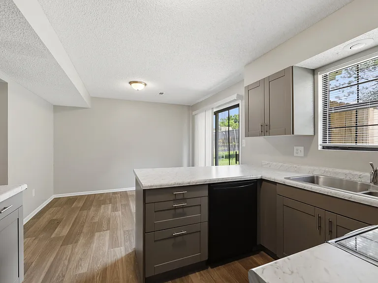 3508 SW Jackson St #3508 — Photo 8