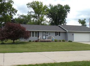 203 Elm St, Creston, NE 68631
