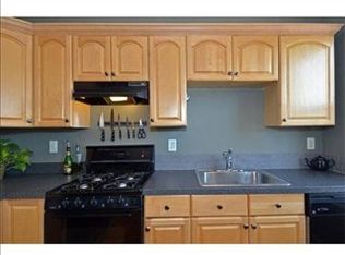 392 Norfolk St #3, Cambridge, MA 02139