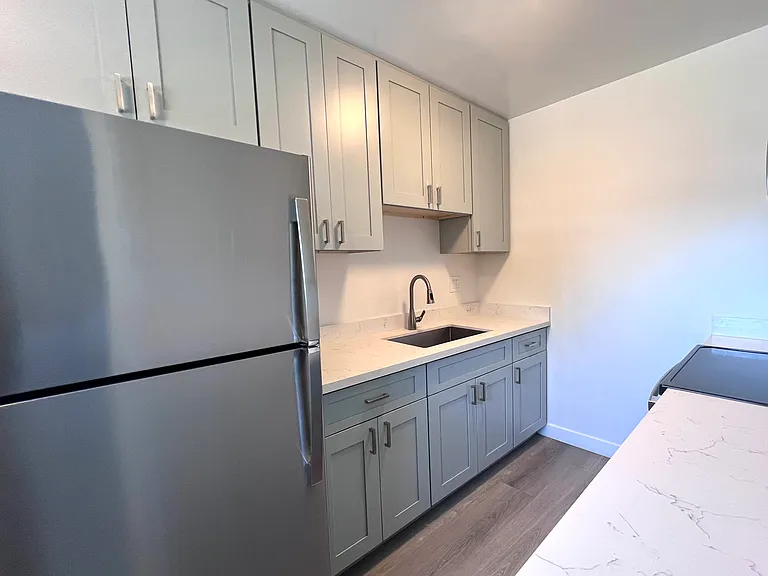 1118 Delaware St #E — Photo 4