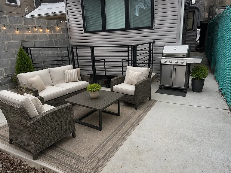 1533 N Lawrence St #1 — Photo 23