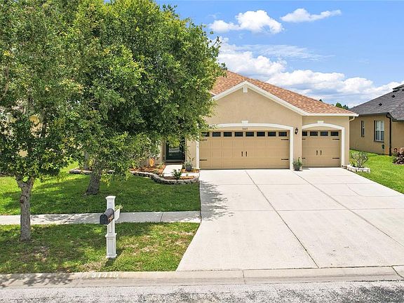 3rd image of 31415 Bridgegate Dr