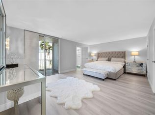 707 NE 27th Ave, Hallandale Beach, FL 33009