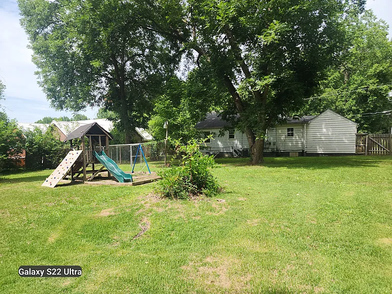 1340 Kilby St — Photo 3