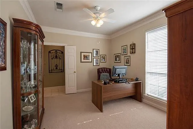5914 Edgewood Dr — Photo 3