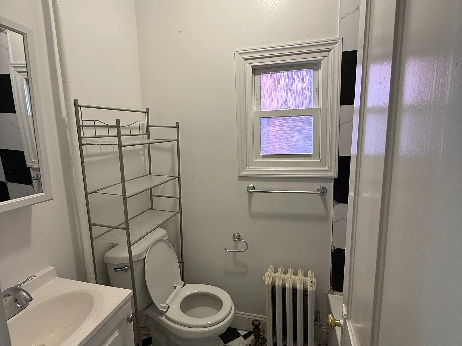 2 bed, 1100 sqft, $1,450 — Photo 4