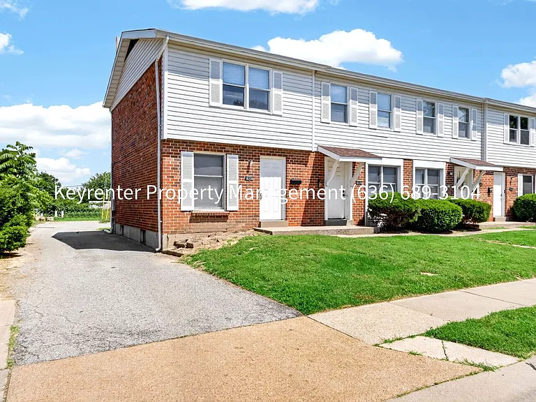 920 Parkcrest Dr — Photo 24