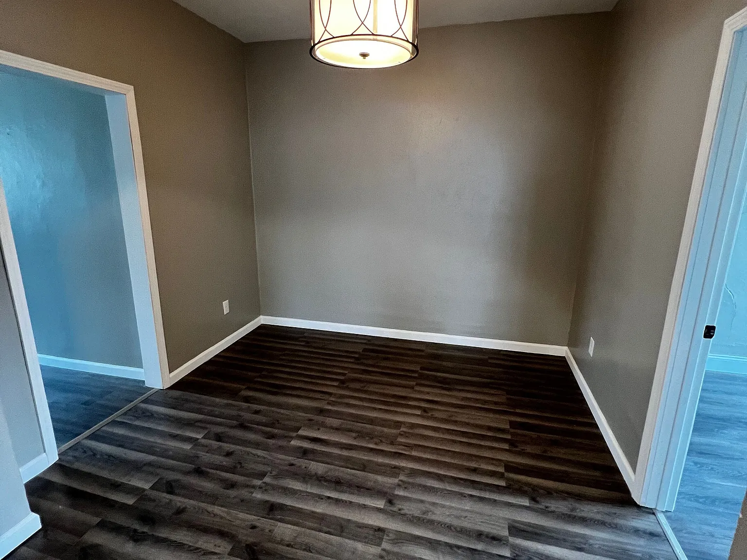 2 bed, $1,000 — Photo 3