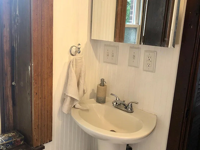 1210 S Floyd St #2 — Photo 14