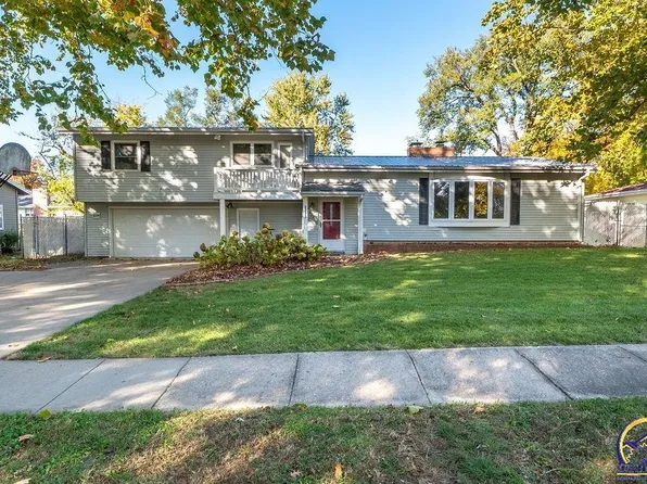 5324 SW 24th St, Topeka, KS 66614