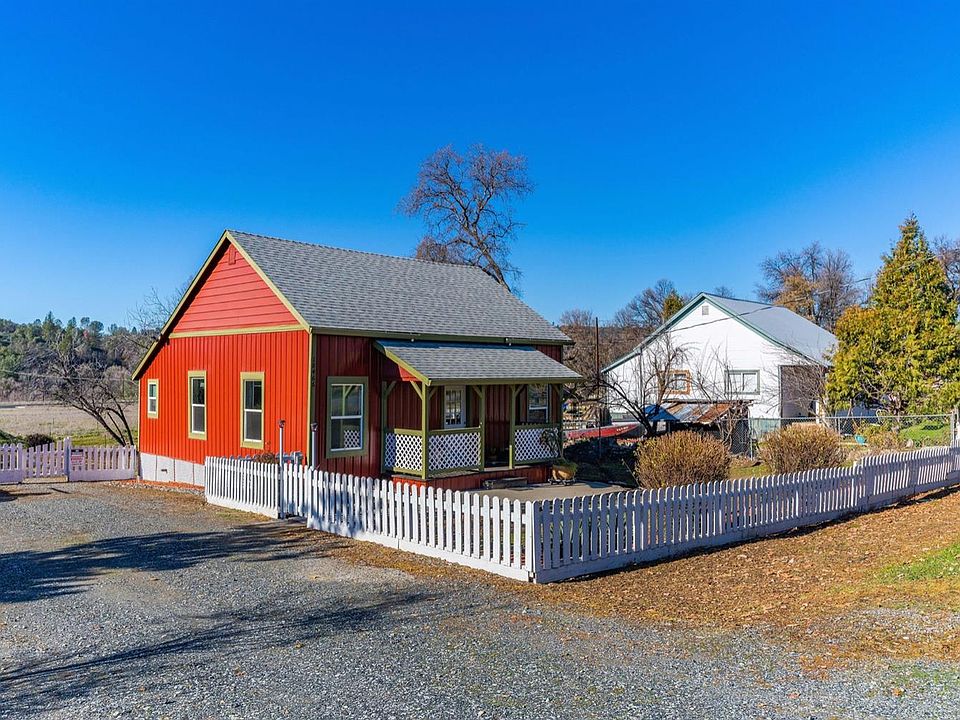 1st image of 18466 Oak St