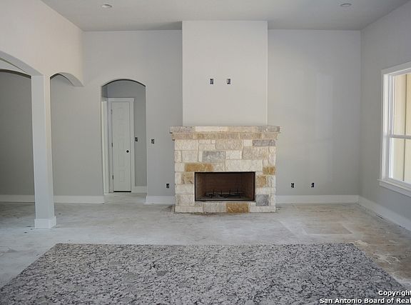 2nd image of 922 Marlys Ave