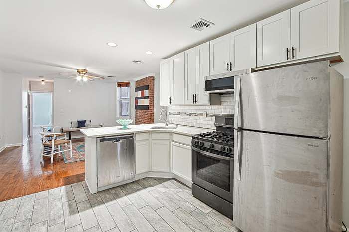1st image of 378 Baldwin Ave #3R