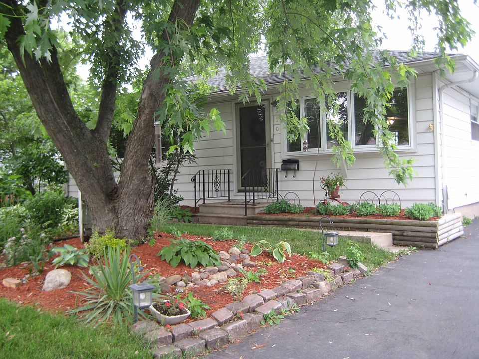 510 S. 10th Avenue in St. Charles