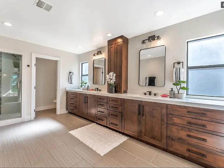 976 Pinehurst Dr — Photo 5