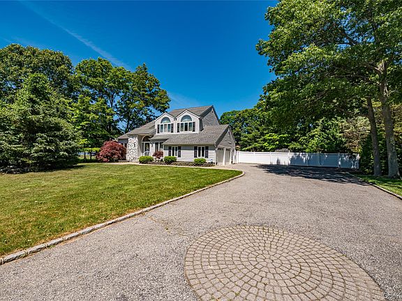 2nd image of 11 Annemarie Drive