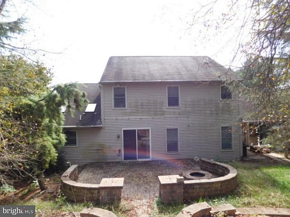 2nd image of 46 Sabrina St