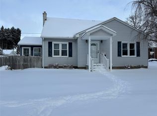 1954 E 2nd St, Erie, PA 16511