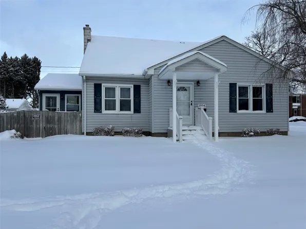 1954 E 2nd St, Erie, PA 16511