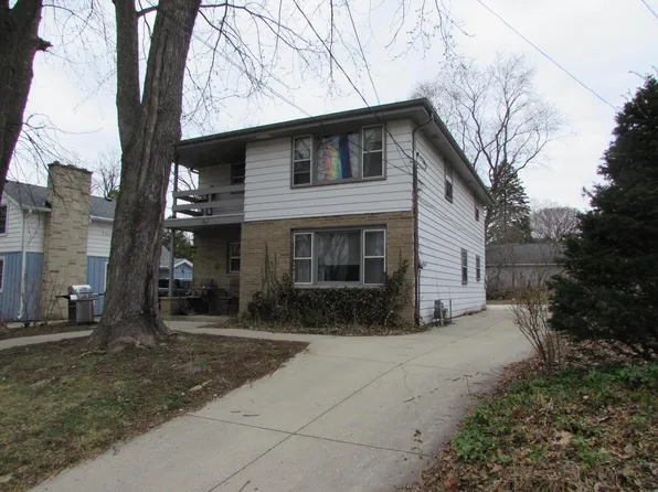 119 North James STREET, Waukesha, WI 53186