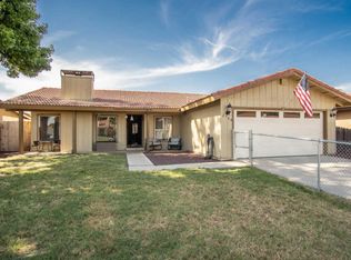 2748 E Magnolia Ct, Visalia, CA 93292
