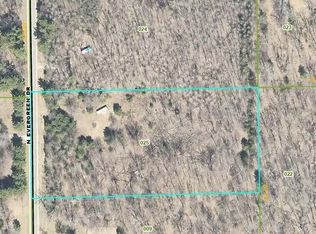 4682 N Evergreen Dr, White Cloud, MI 49349