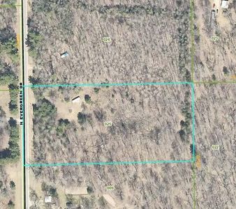 4682 N Evergreen Dr, White Cloud, MI, 49349