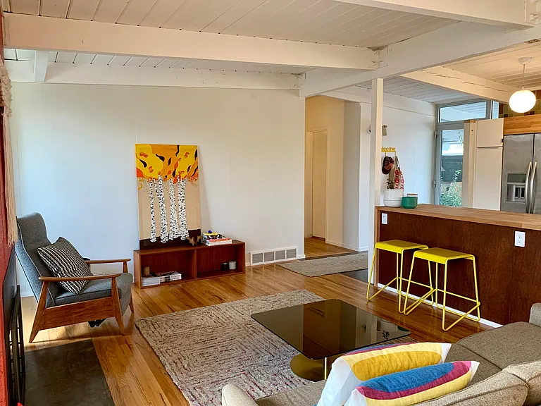 1395 S Elm St — Photo 19